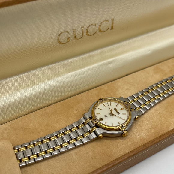 “New” Vintage Gucci Women’s Watch - Picture 6 of 9